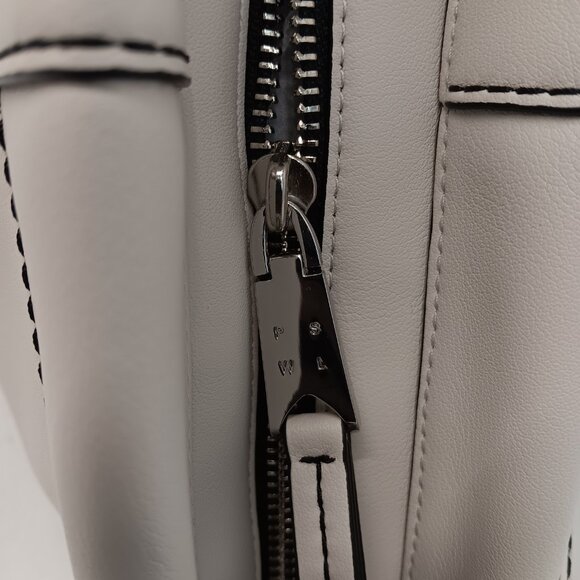 Proenza Schouler White Label Barrow Off-White Leather Bucket Bag - Picture 12 of 16